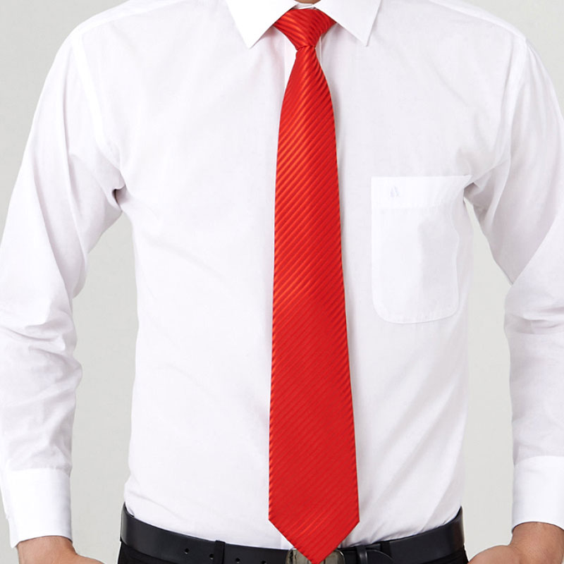 Red Diagonal Stripe Silk Tie – Bold Business Accessory