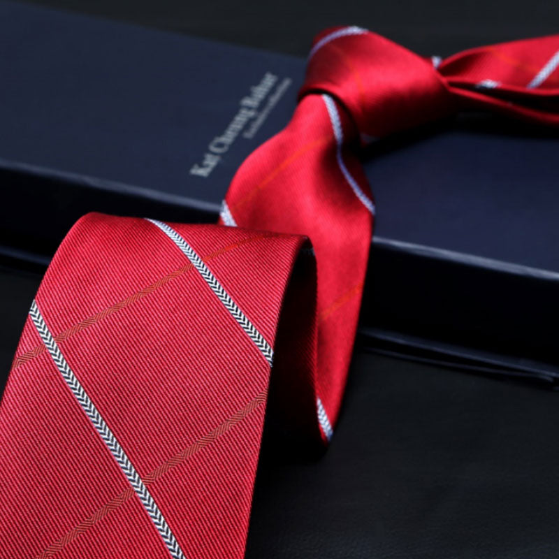 Red Silver Stripe Silk Tie – Bold Formal Accessory