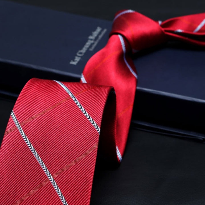 Red Silver Stripe Silk Tie – Bold Formal Accessory